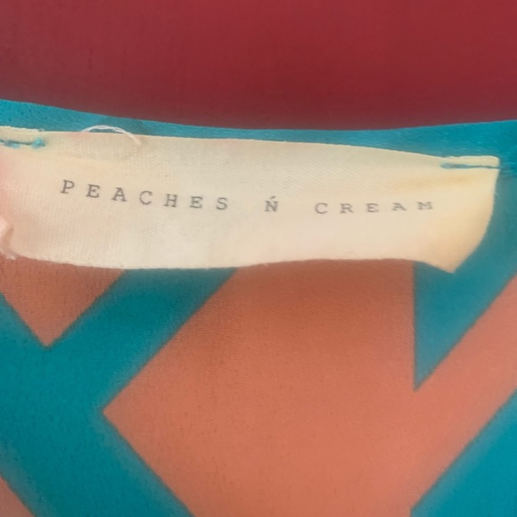 Love this dress and you will too! - Picture 5 of 8